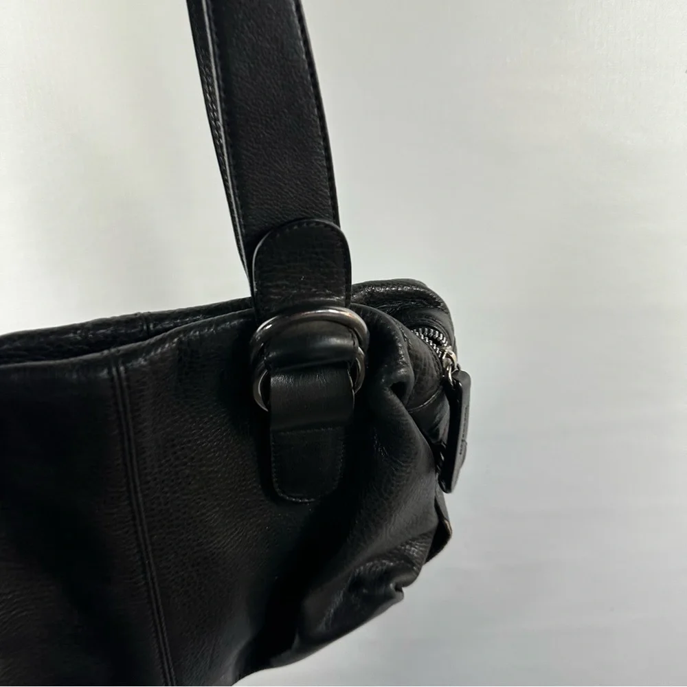 Black Leather Shoulder Bag | lorella pagano - Picture 3 of 5